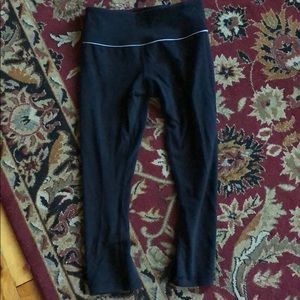 Lululemon reversible cropped leggings